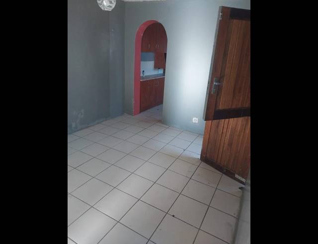 2 BEDROOM PROPERTY TO RENT IN REGENTS PARK